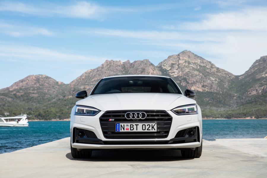  Audi S5 Coupe 2017 года  (AU) (фото 11 из 26)